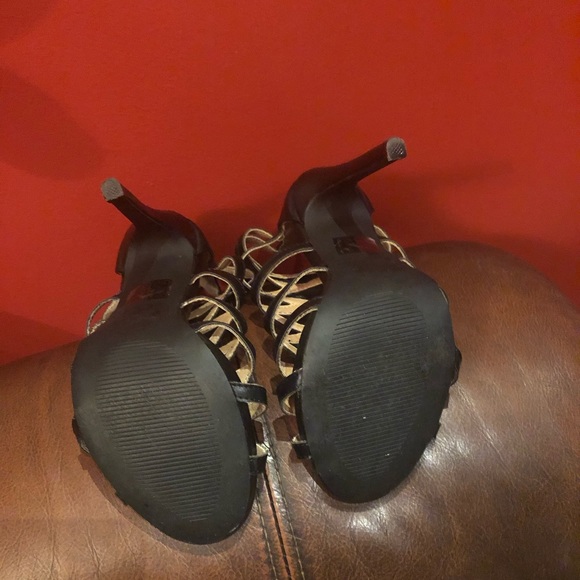 Black Ankle Platforms - Picture 5 of 5